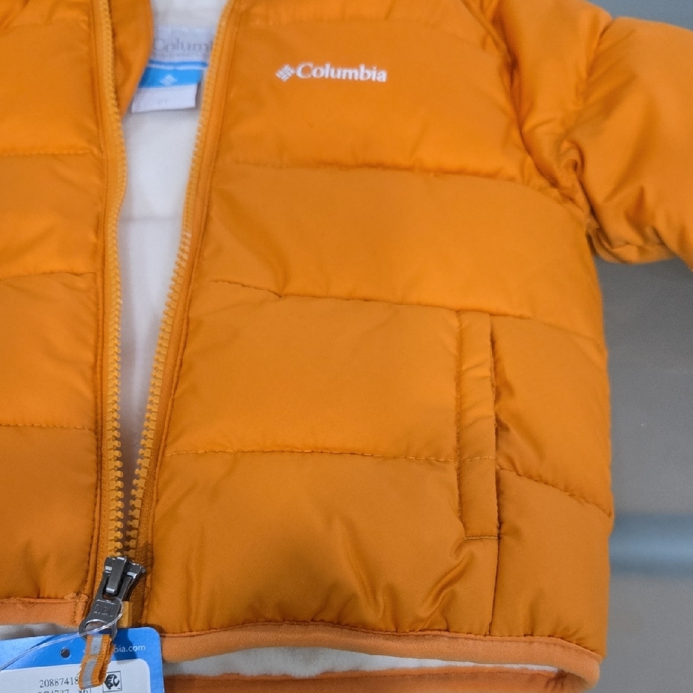 Columbia Bright Orange Puffer Jacket with Cream Lining - Picture 2 of 12